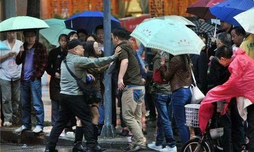 孝义霸凌吃瓜事件真相