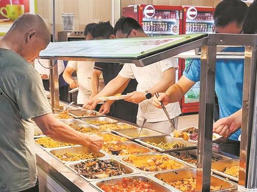 南苑食堂吃瓜事件视频大全,视频大全揭秘校园热点瞬间